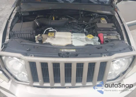 2010 Jeep Liberty Sport из США, поврежденный, VIN 1J4PN2GK7AW168505